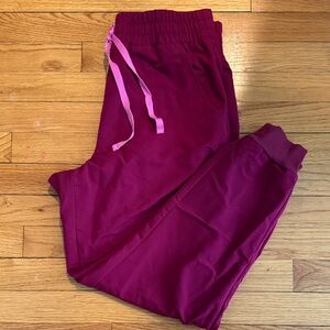 Figs Dark Magenta Zamora High Waisted - Medium Petit Jogger Scrub Pants